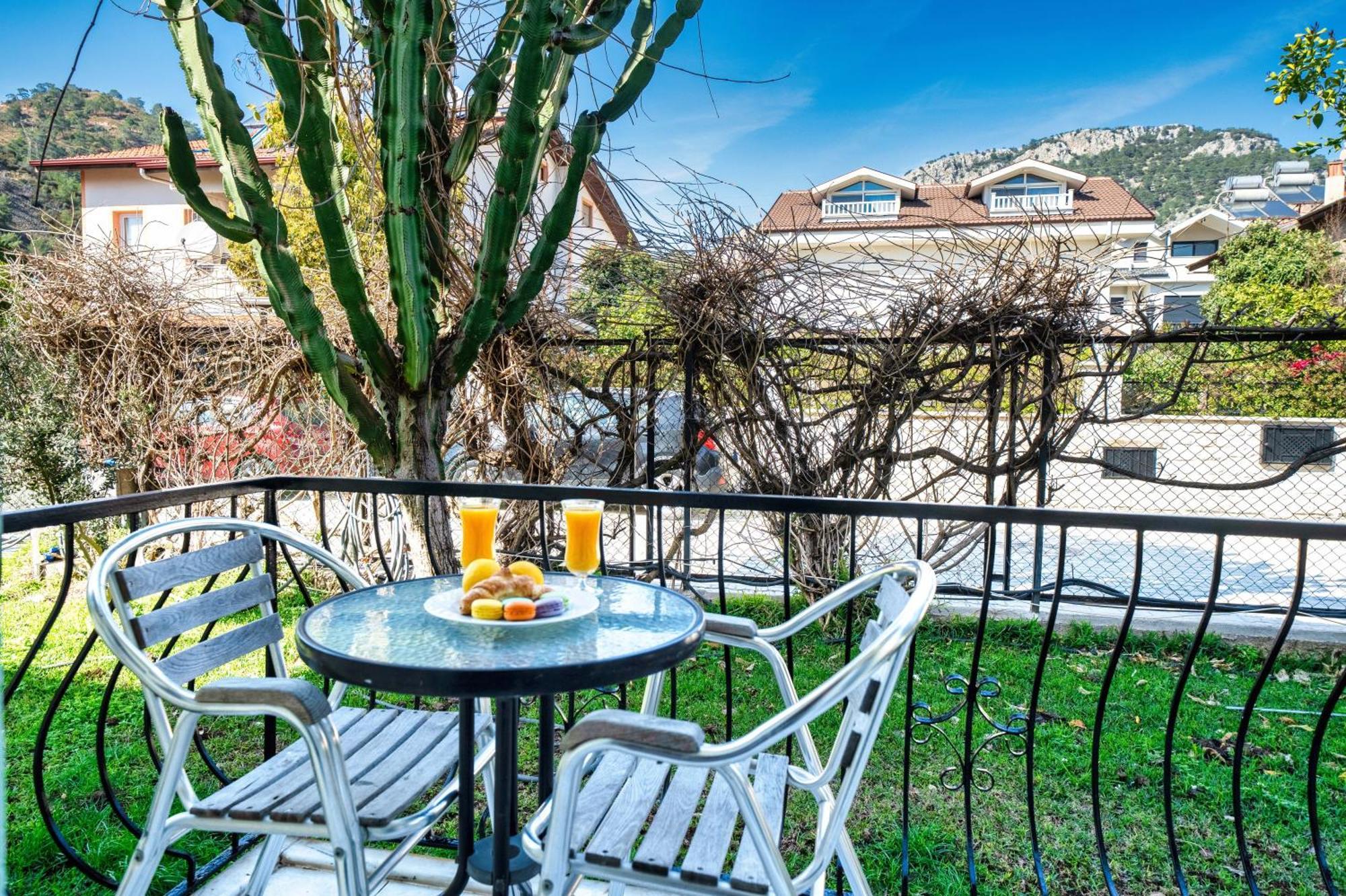 Dedeminn Garden Hotel Göcek Extérieur photo