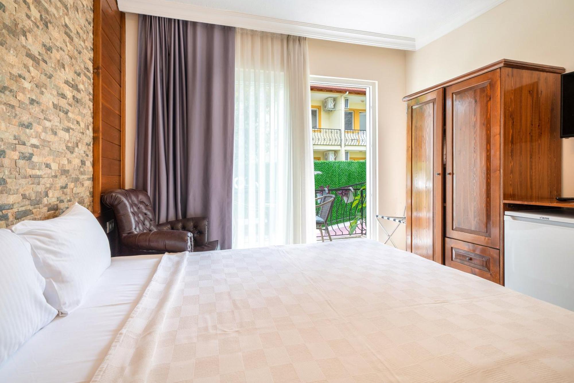 Dedeminn Garden Hotel Göcek Extérieur photo